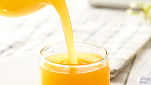 PVPP在果汁饮料中的应用：如何平衡澄清效果与口感保留